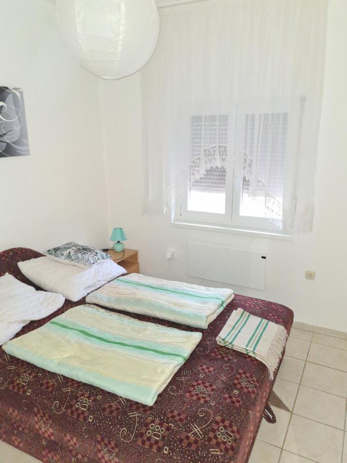 Zseki Apartman Hajdúszoboszló Buitenkant foto
