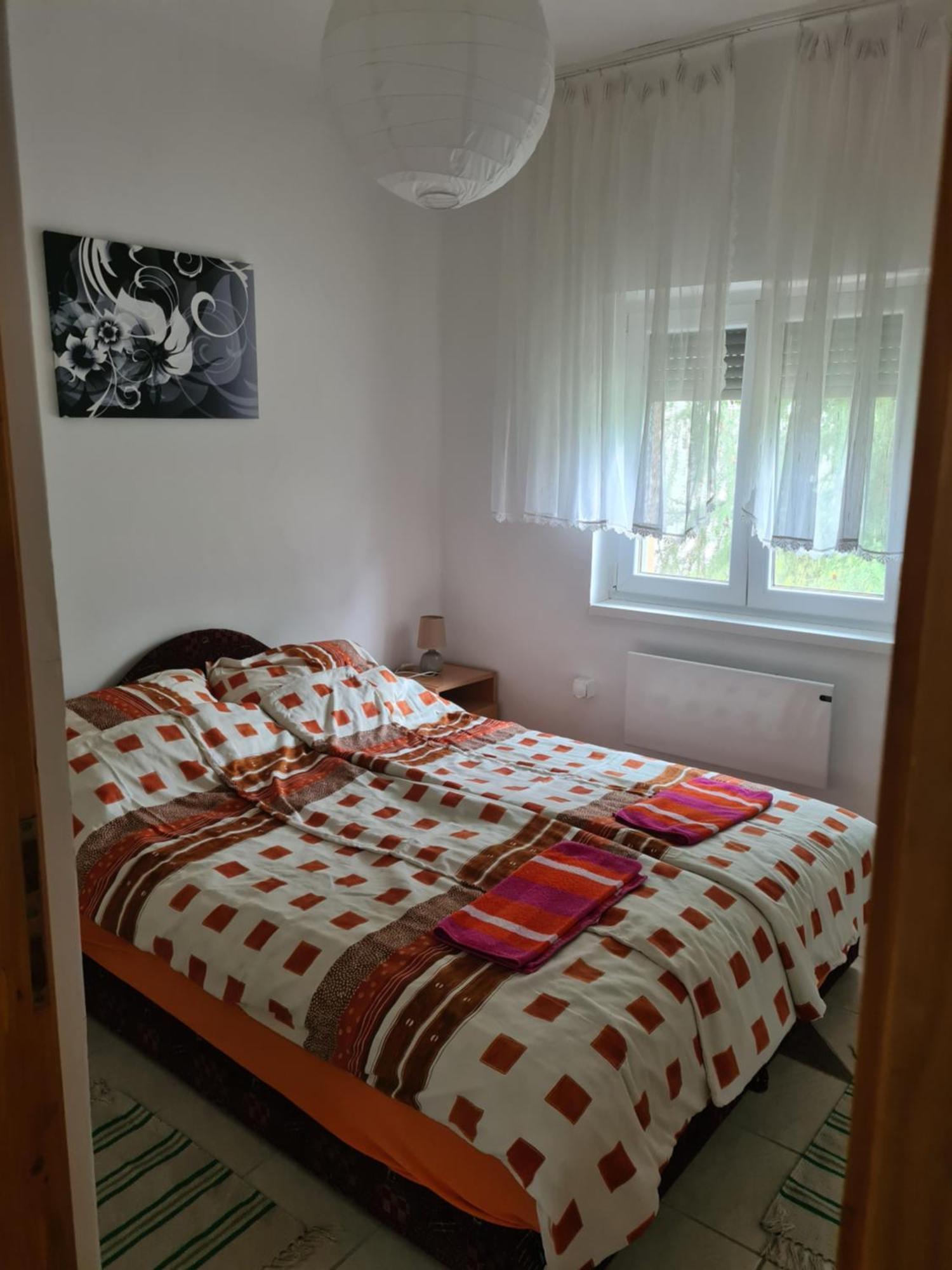 Zseki Apartman Hajdúszoboszló Buitenkant foto
