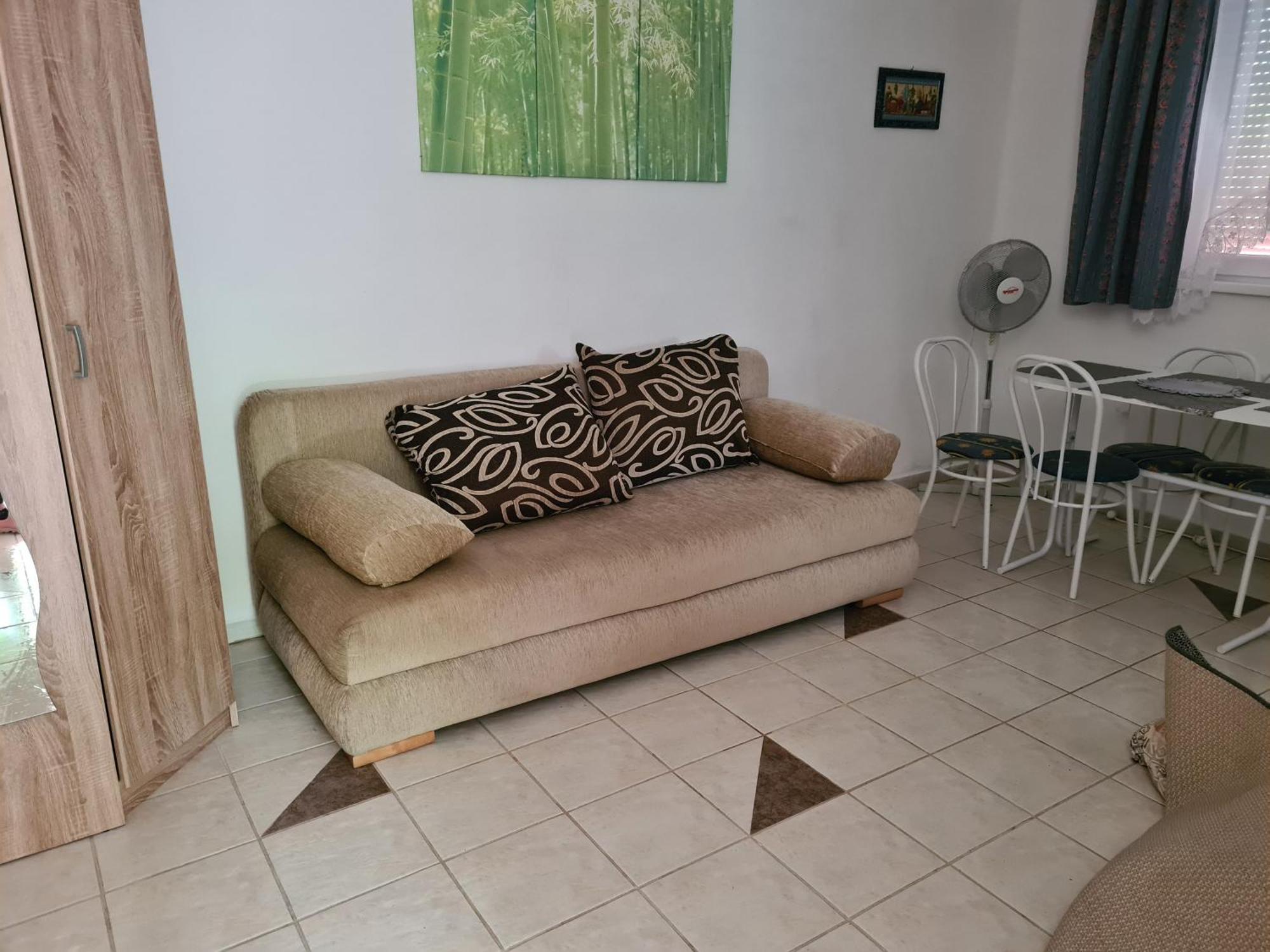 Zseki Apartman Hajdúszoboszló Buitenkant foto
