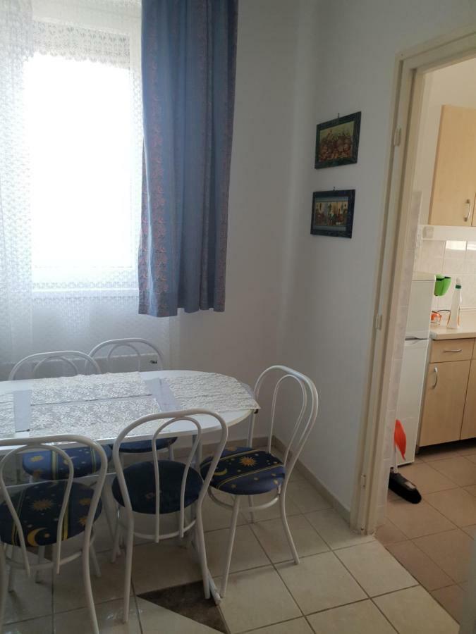 Zseki Apartman Hajdúszoboszló Buitenkant foto