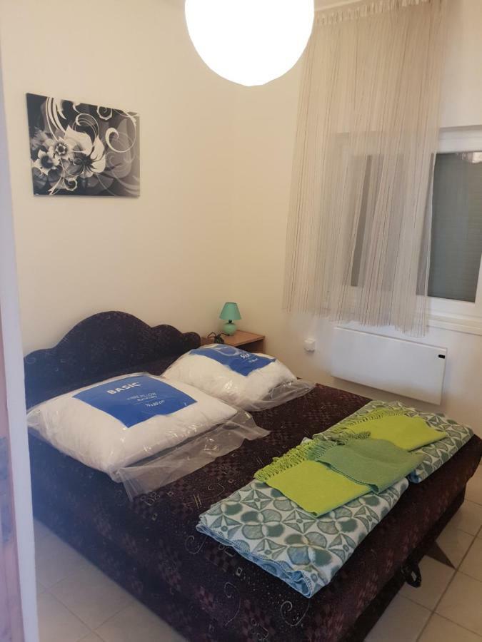 Zseki Apartman Hajdúszoboszló Buitenkant foto