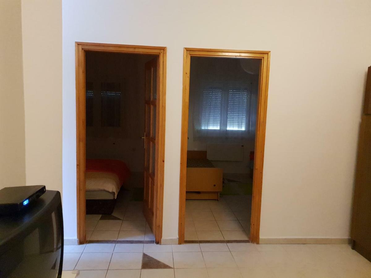 Zseki Apartman Hajdúszoboszló Buitenkant foto